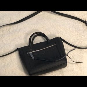 Black shoulder bag